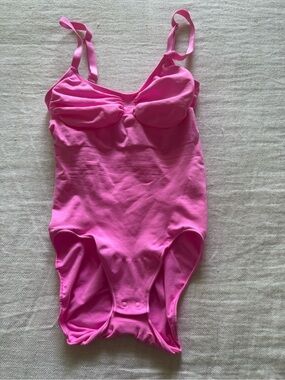 NWOT SKIMS L/XL Pink One-Piece Bodysuit with Adjustable Straps